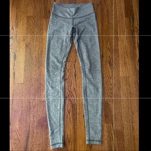 grey low-waisted lululemon leggings